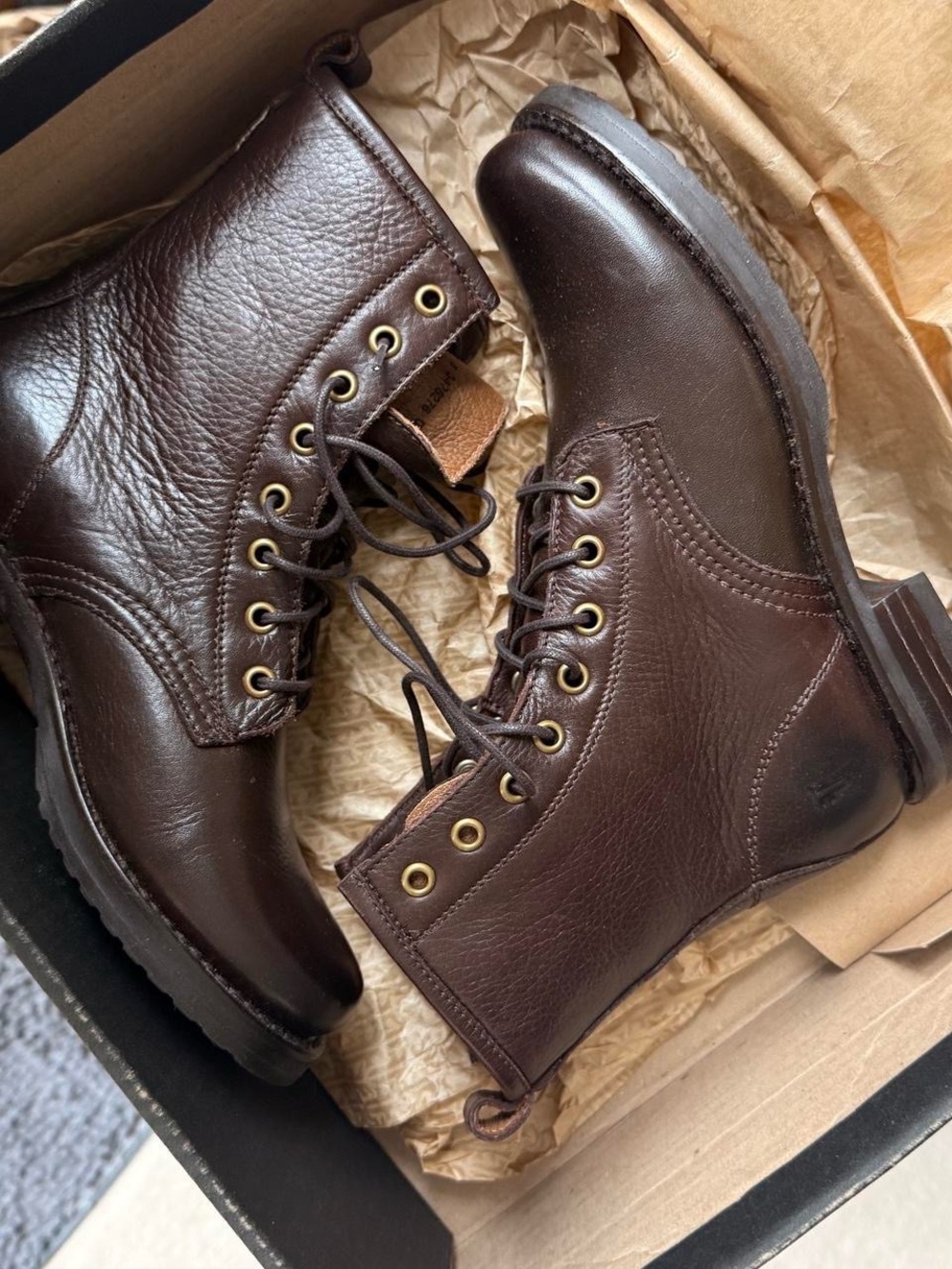 2000s Y2K FRYE Brown Leather Midi Ankle Lace-Up Boots size 6.5 US